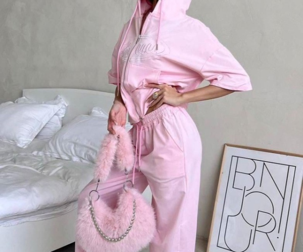 комплект женский худи и брюки цвет розовый