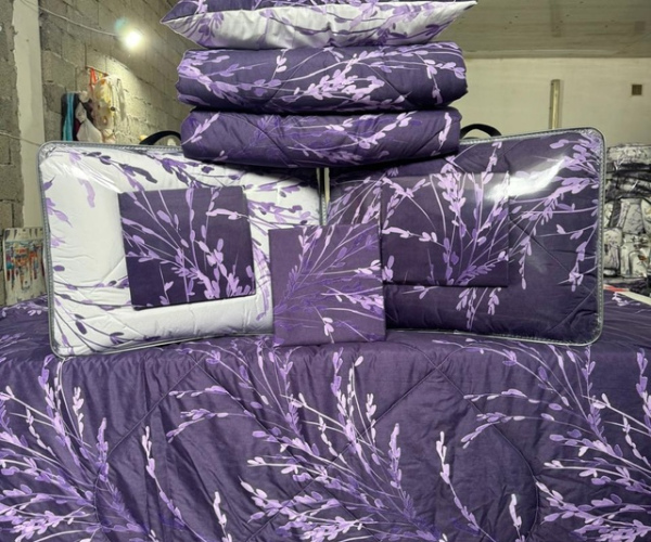 Комплект постельного белья с готовым одеялом, подушками и простыней